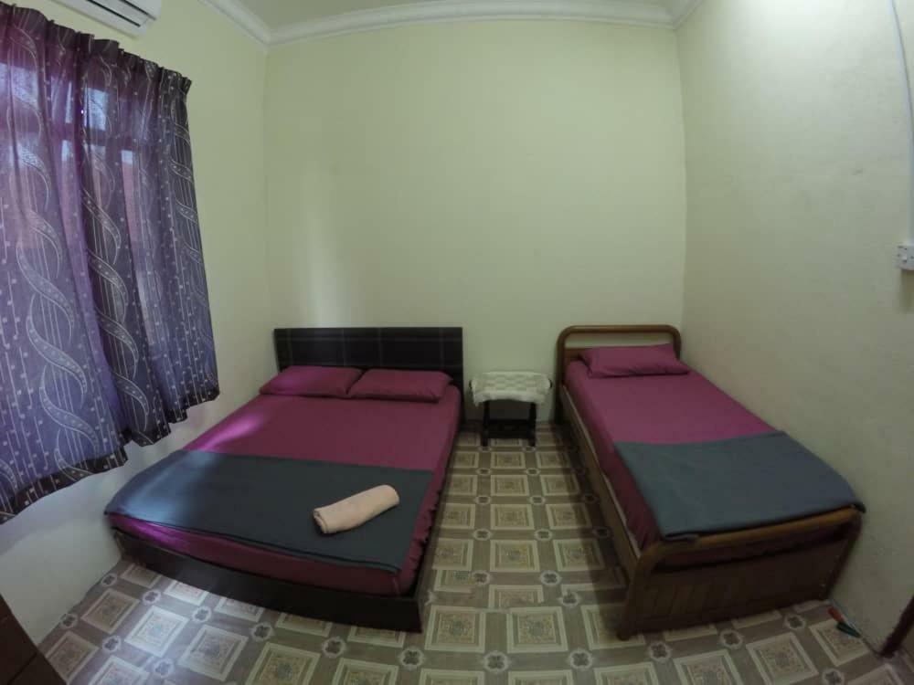 Homestay Tok Abah Kuala Besut Екстер'єр фото